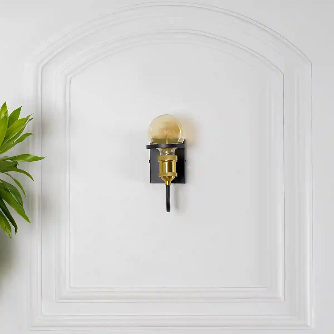 Minimal Black Metal Wall Light