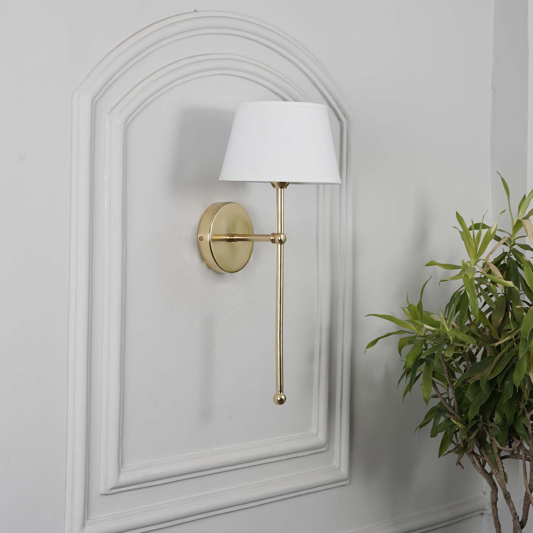 WOODY Metal Shine Brass Finish Wall Light