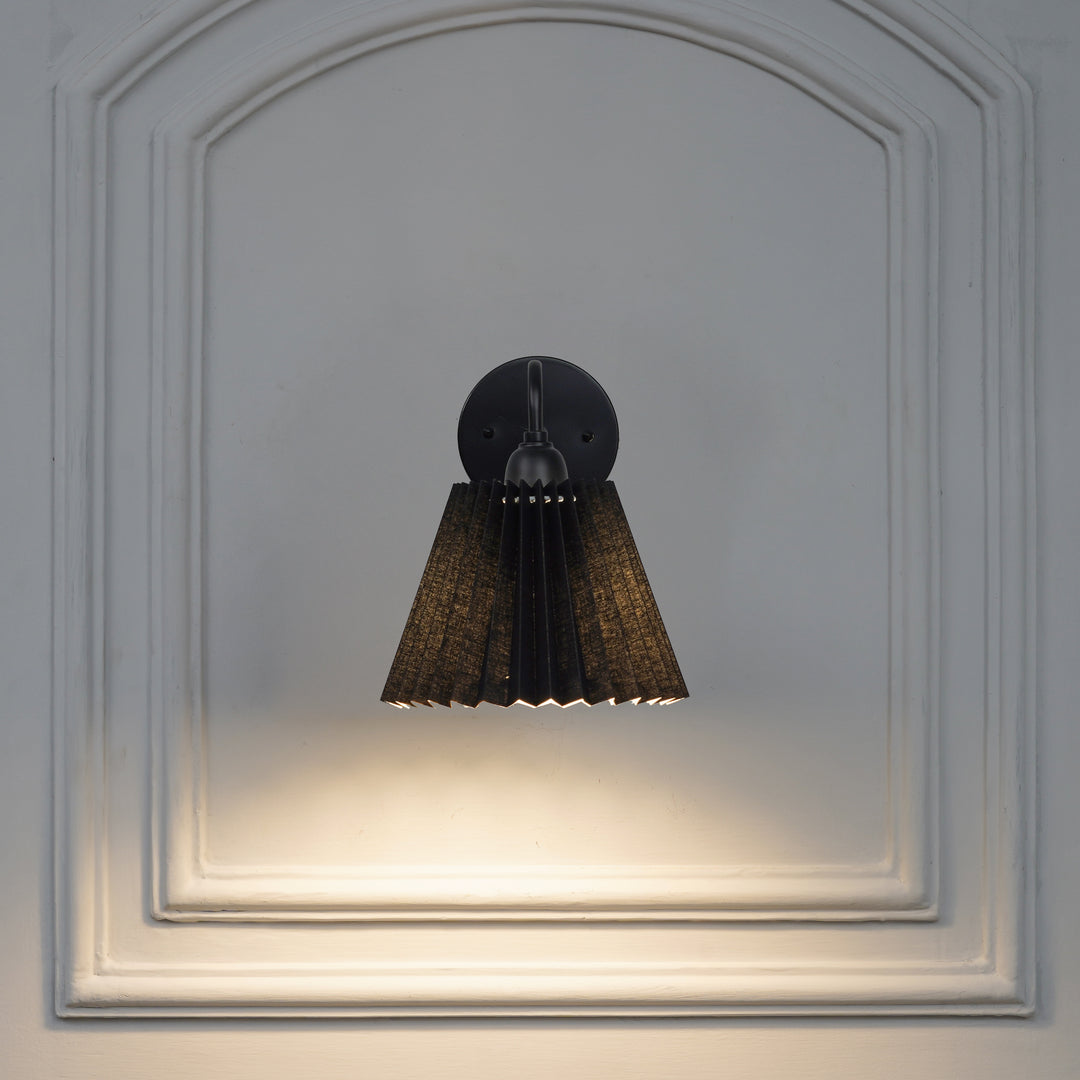 POSSIO Single-Light Wall Fitting with Black Shade and Black Finish Metal